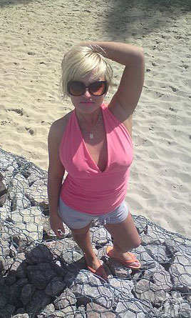 female woman - internationallovecupid.com